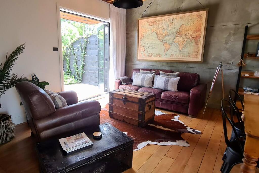 Apartment 4 - Haddin Court - Chic Ny Loft Style بلينهايم المظهر الخارجي الصورة